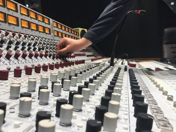 Real analog and digital mastering equipment used at Major Mixing