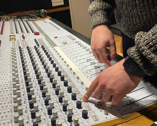 What Is a Mixing Engineer-photo 10