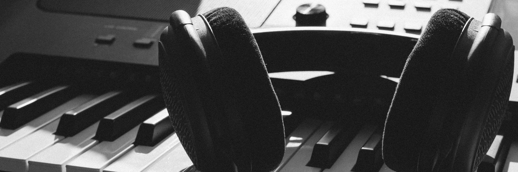 Mixing with headphones